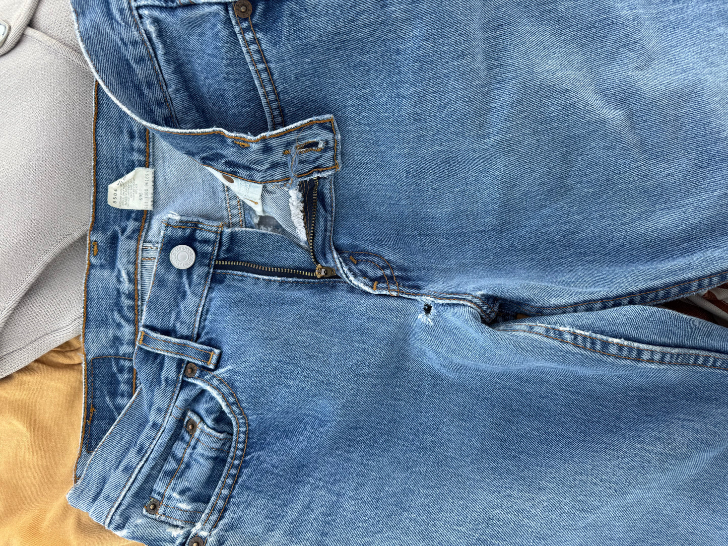 Vintage Levi's 501 Jeans Womens Blue Denim Cotton Button Fly Straight Leg