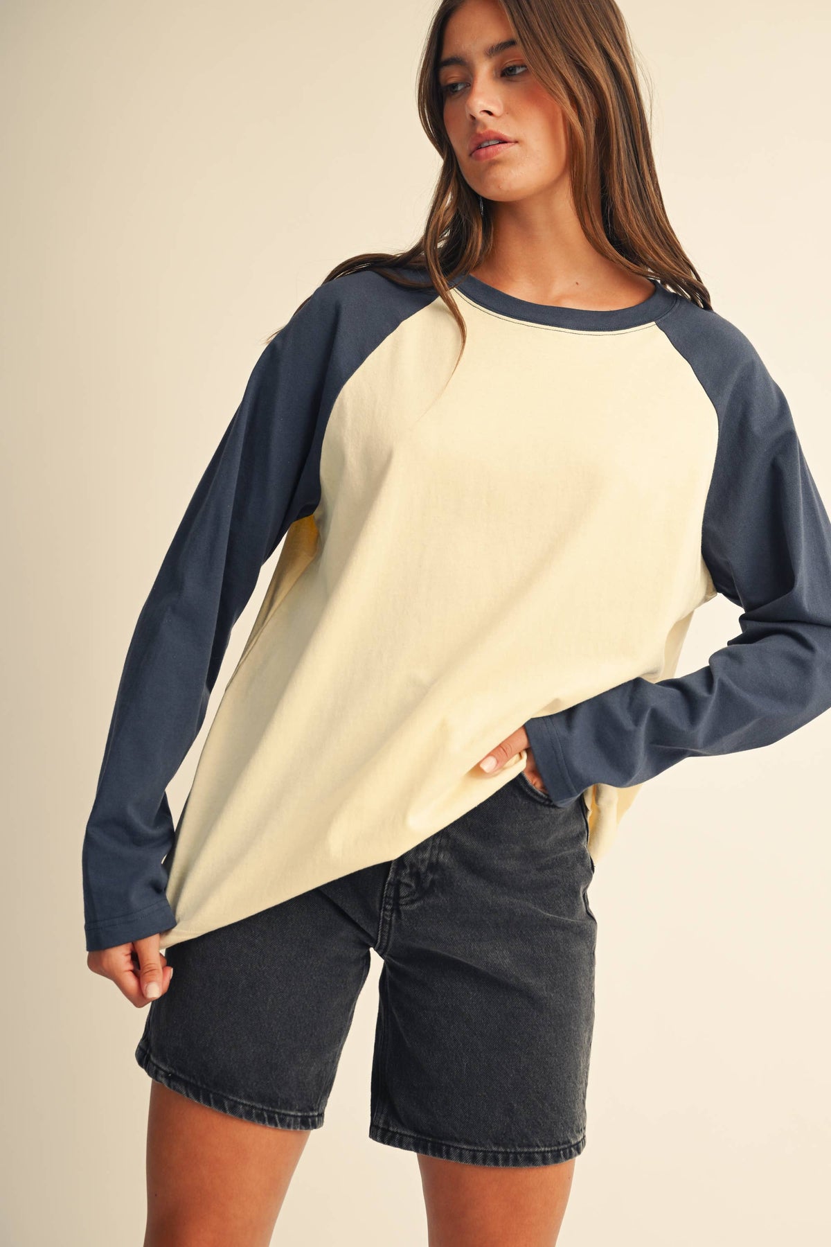 Contrast Raglan Long Sleeve Baseball Tee