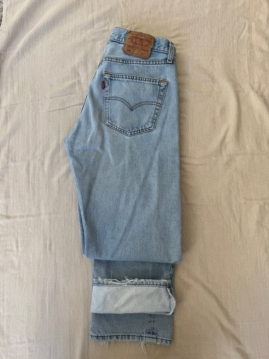 Levi 501 Jeans- Light Wash